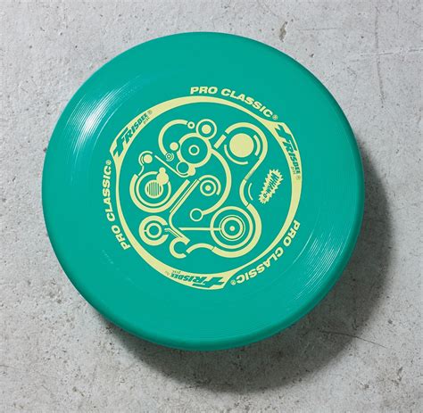 frisbee is made up of